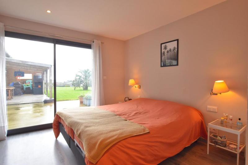 Maison - 220 m² - 6 pièces