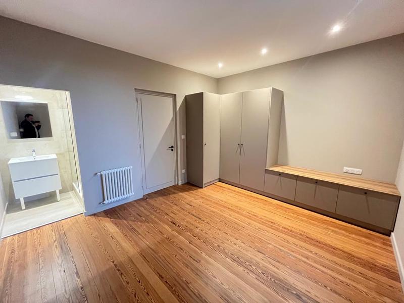 Appartement - 145 m² - 5 pièces