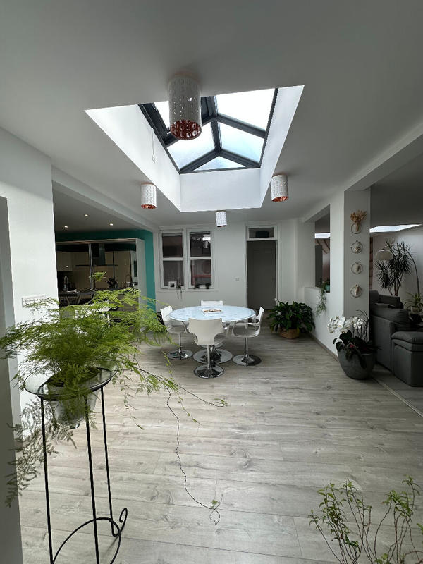 Appartement - 215 m² - 4 pièces