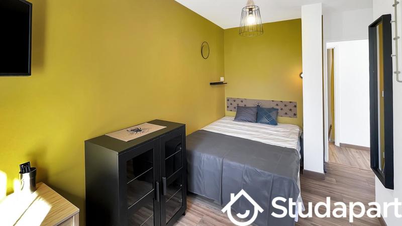 Chambre - 14 m² - 1 pièce