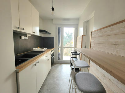 Appartement - 79 m² - 4 pièces