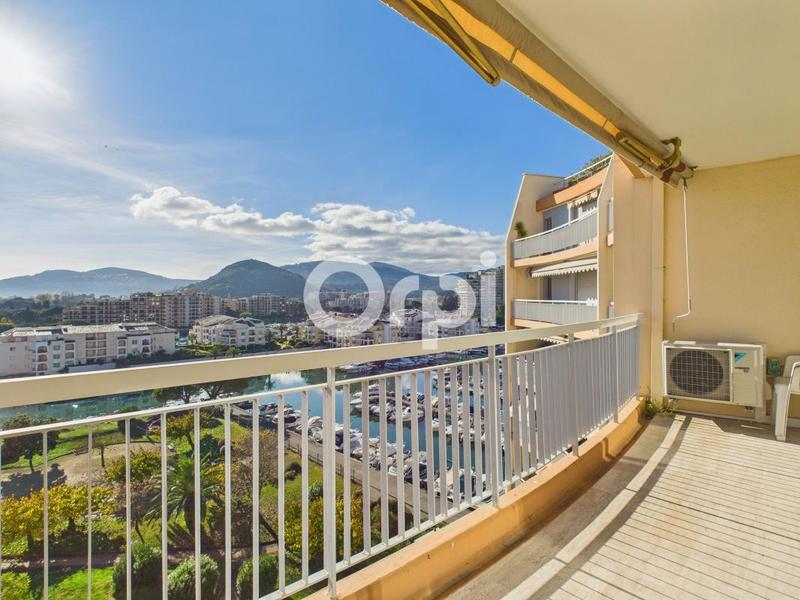 Appartement - 77 m² - 3 pièces