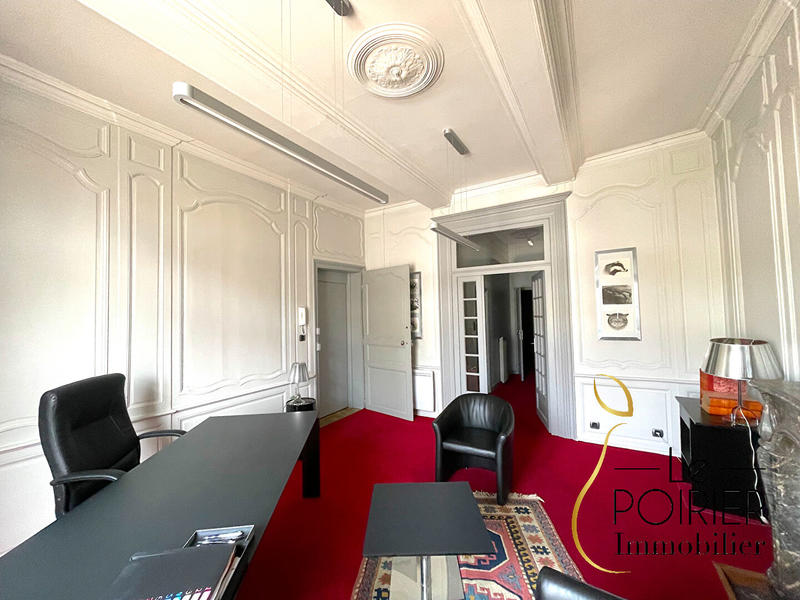 Bureau - 99 m² - 4 pièces