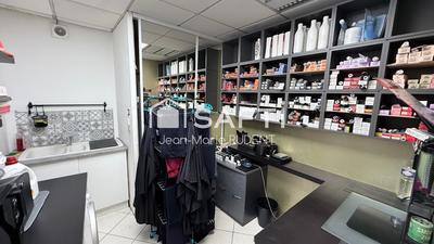 Local commercial - 42 m² - 2 pièces