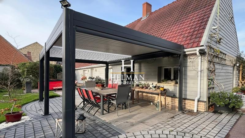 Maison - 201 m² - 6 pièces