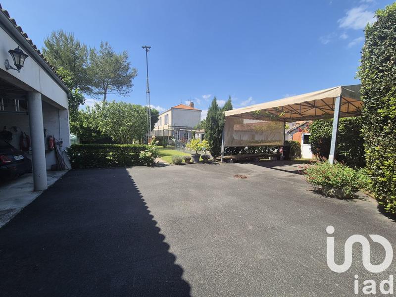 Maison - 574 m² - 14 pièces