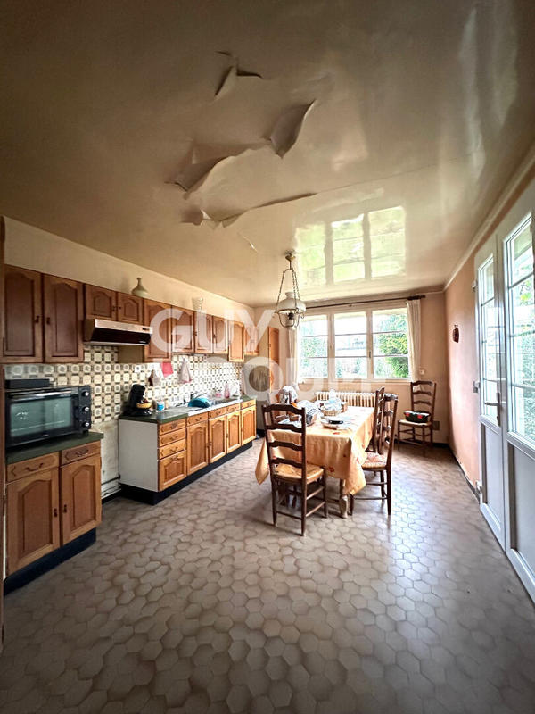 Maison - 90 m² - 4 pièces