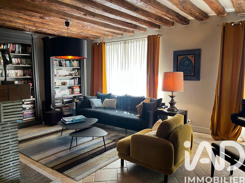 Maison - 230 m² - 8 pièces