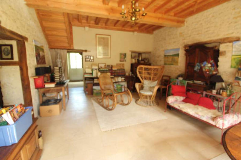 Maison - 205 m² - 8 pièces