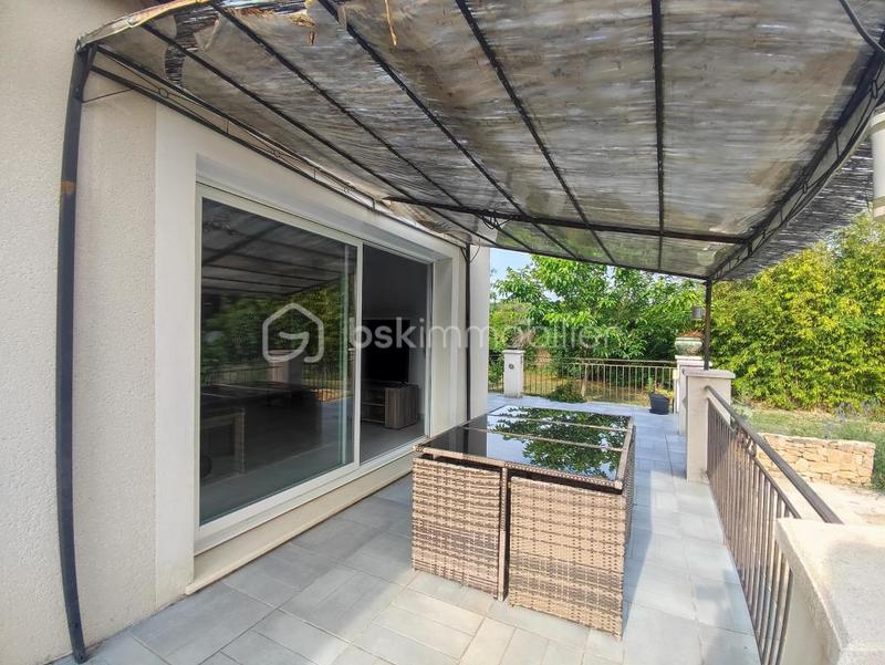 Villa - 100 m² - 5 pièces