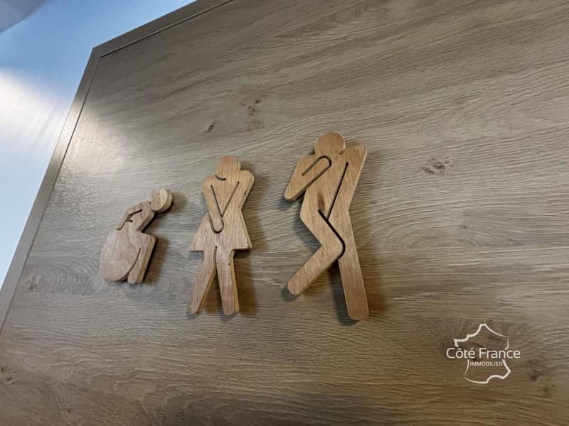 Fonds de commerce - Local commercial - 104 m²