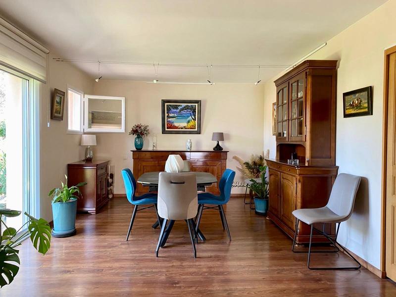 Maison - 171 m² - 6 pièces