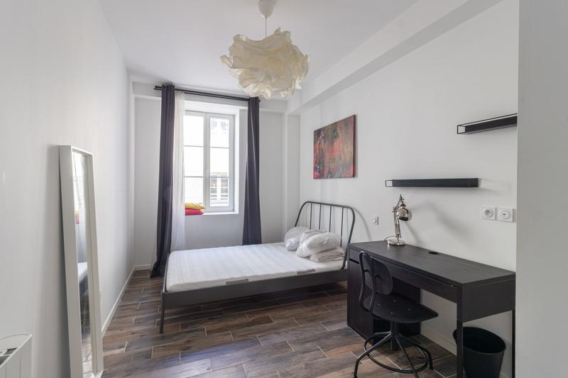 Maison ancienne - 293 m² - 14 pièces