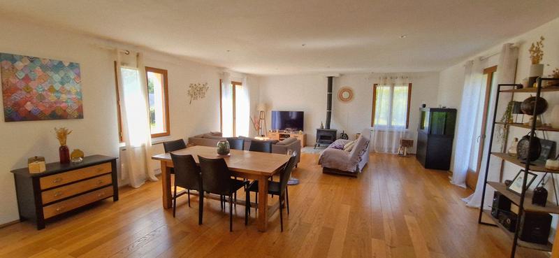 Maison - 136 m² - 5 pièces