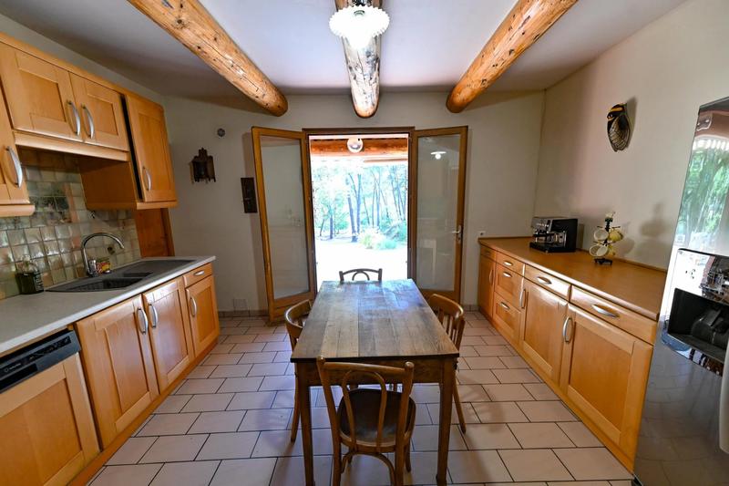 Maison - 232 m² - 6 pièces