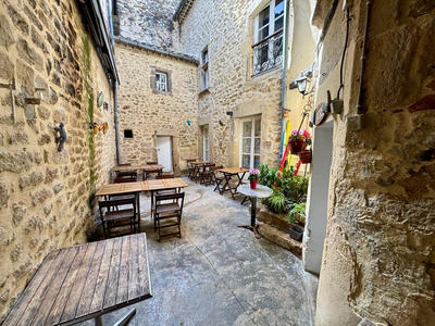 Maison de village - 195 m² - 9 pièces