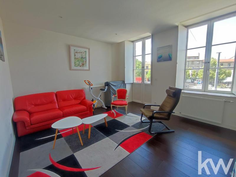 Appartement - 120 m² - 4 pièces