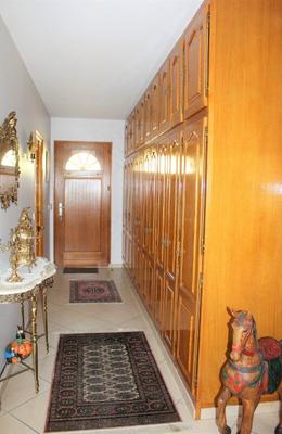 Maison - 230 m² - 6 pièces