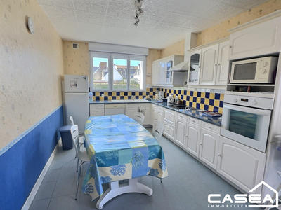 Maison traditionnelle - 93 m² - 5 pièces