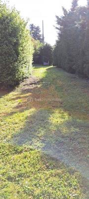 Terrain constructible - 1 000 m²