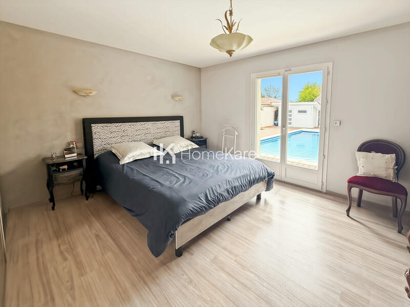 Maison - 182 m² - 7 pièces