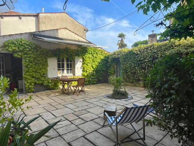 Maison - 182 m² - 8 pièces