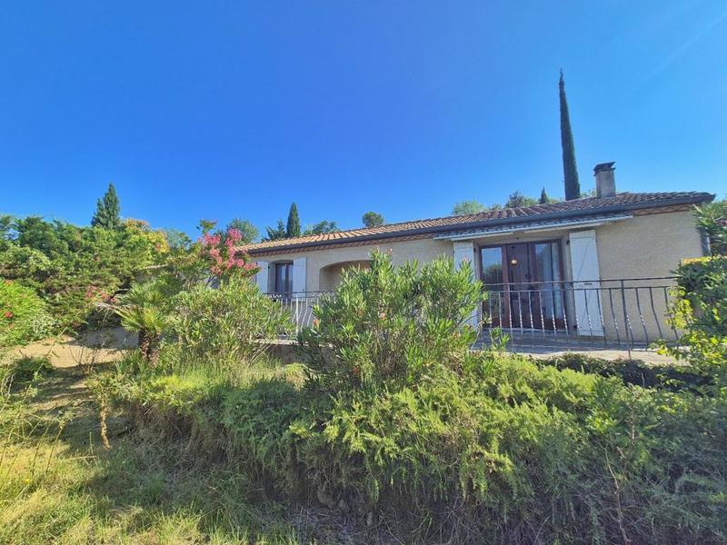 Villa - 100 m² - 5 pièces