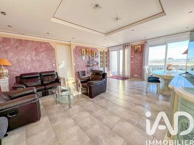 Appartement - 92 m² - 4 pièces