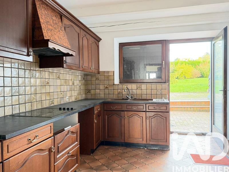 Maison - 240 m² - 9 pièces