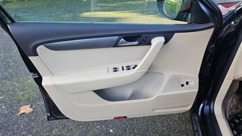 Volkswagen Passat VII 1.6 Tdi 105 Confortline