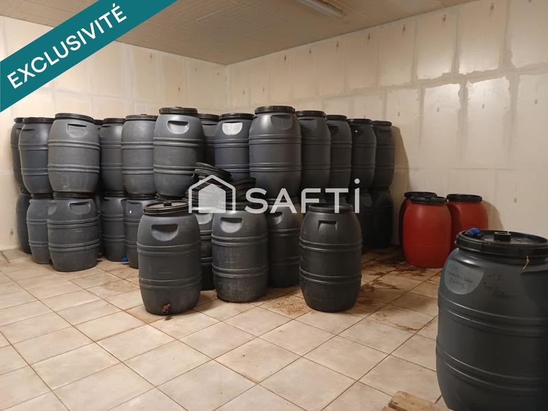 Local commercial - 1 099 m² - 10 pièces