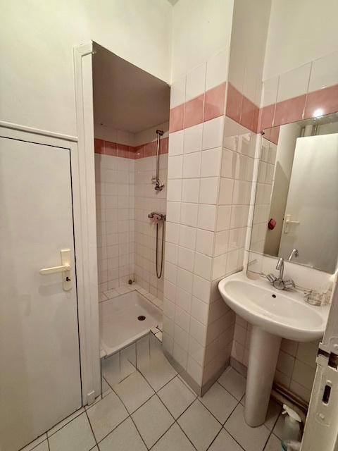 Immeuble - 163 m² - 8 pièces