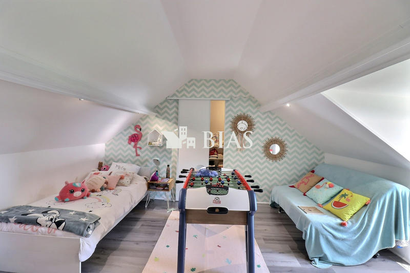 Maison - 95 m² - 4 pièces