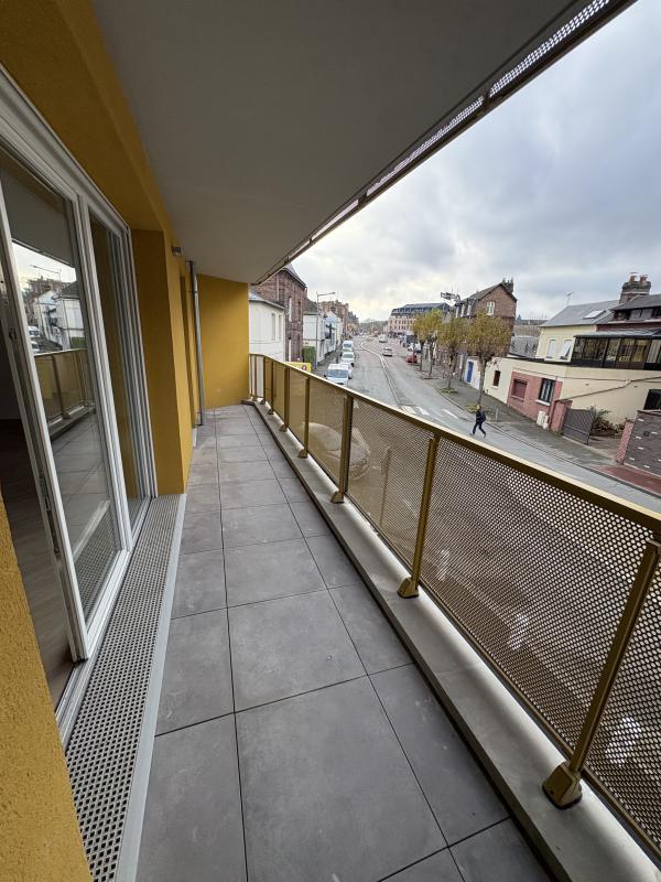 Appartement - 85 m² - 4 pièces