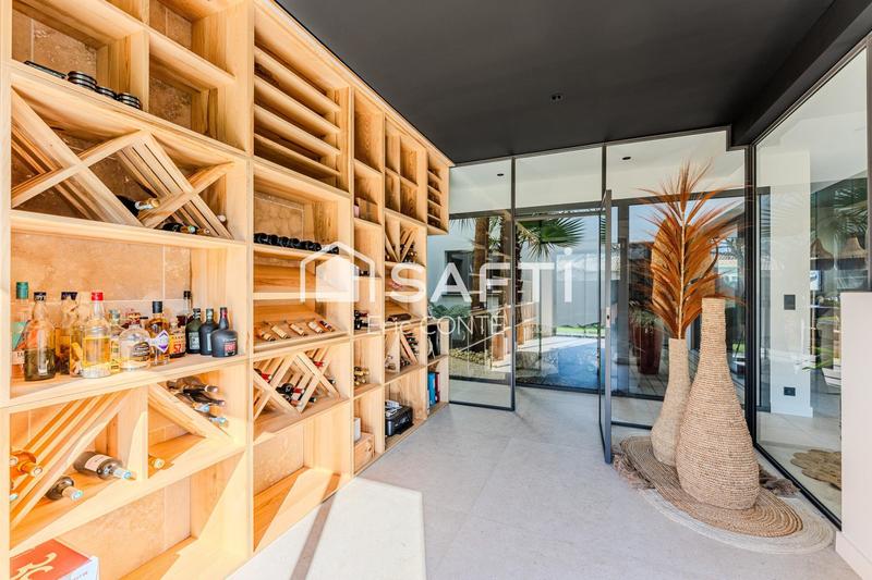 Villa - 324 m² - 7 pièces