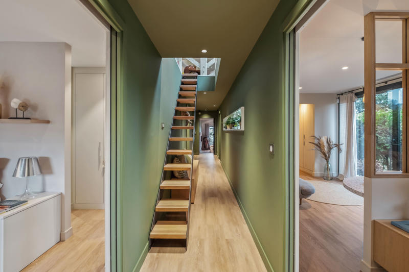 Maison - 203 m² - 6 pièces