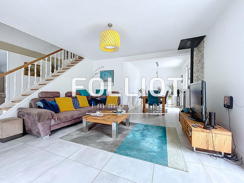 Maison - 140 m² - 5 pièces