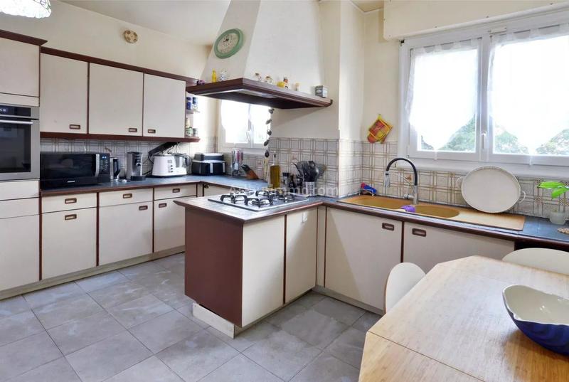 Maison - 165 m² - 8 pièces