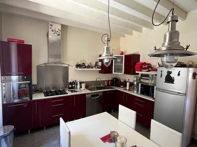 Propriété - 200 m² - 7 pièces