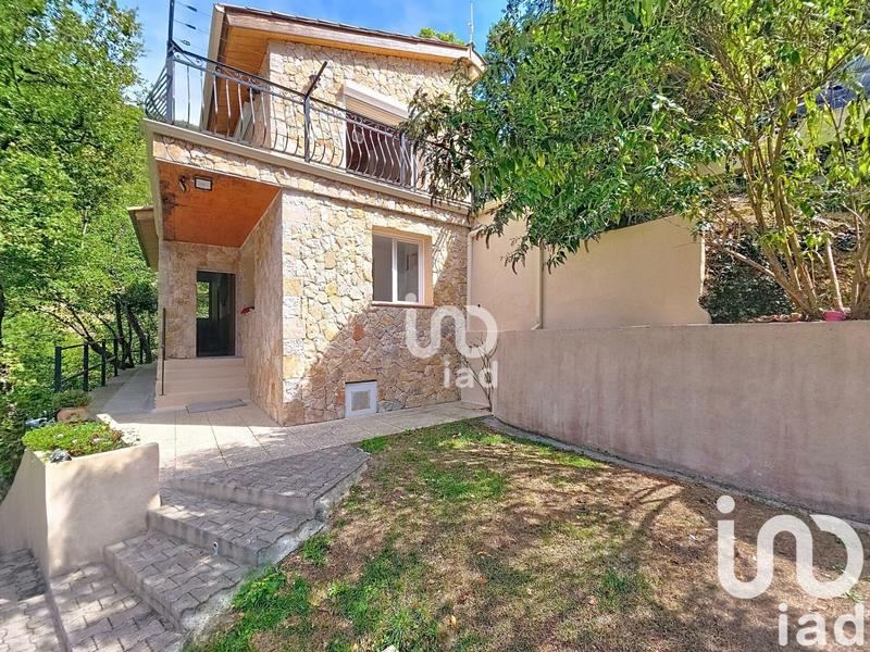 Maison - 93 m² - 3 pièces