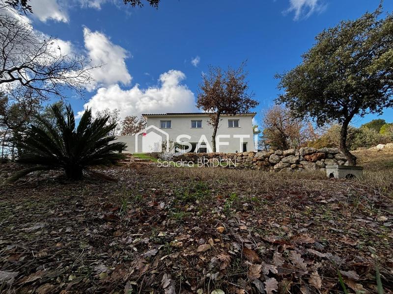 Villa - 179 m² - 8 pièces