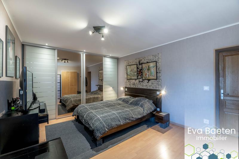 Appartement - 110 m² - 4 pièces