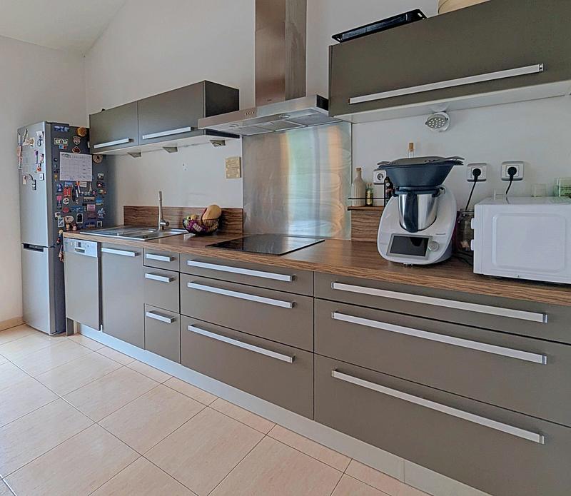 Maison contemporaine - 237 m² - 8 pièces