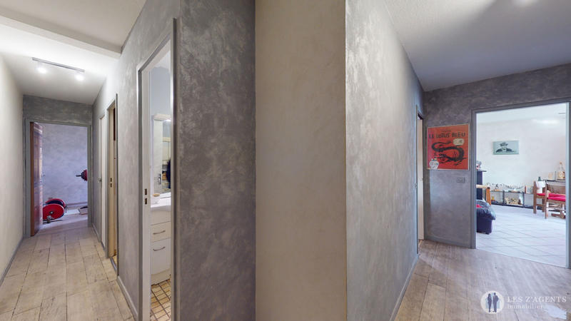 Appartement - 82 m² - 4 pièces