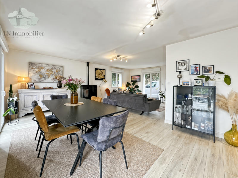 Maison - 147 m² - 6 pièces