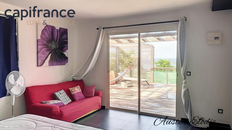 Villa - 250 m² - 7 pièces