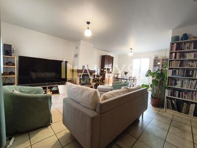 Maison - 74 m² - 4 pièces