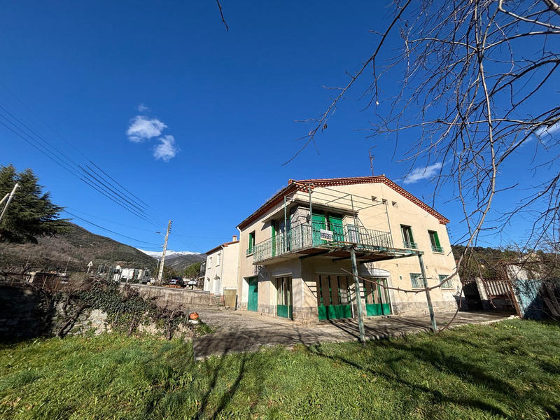 Maison - 139 m² - 9 pièces