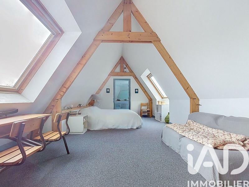 Maison - 256 m² - 7 pièces