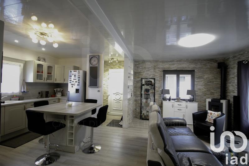 Appartement - 93 m² - 5 pièces